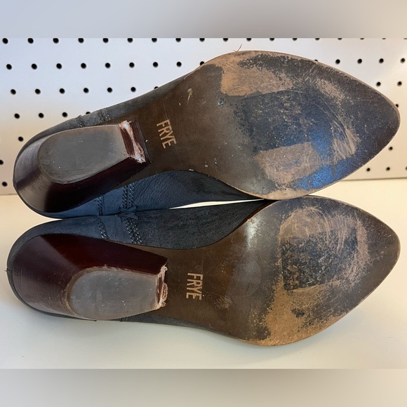 Frye Reina Gray Leather Cut Out Bootie - Picture 13 of 16